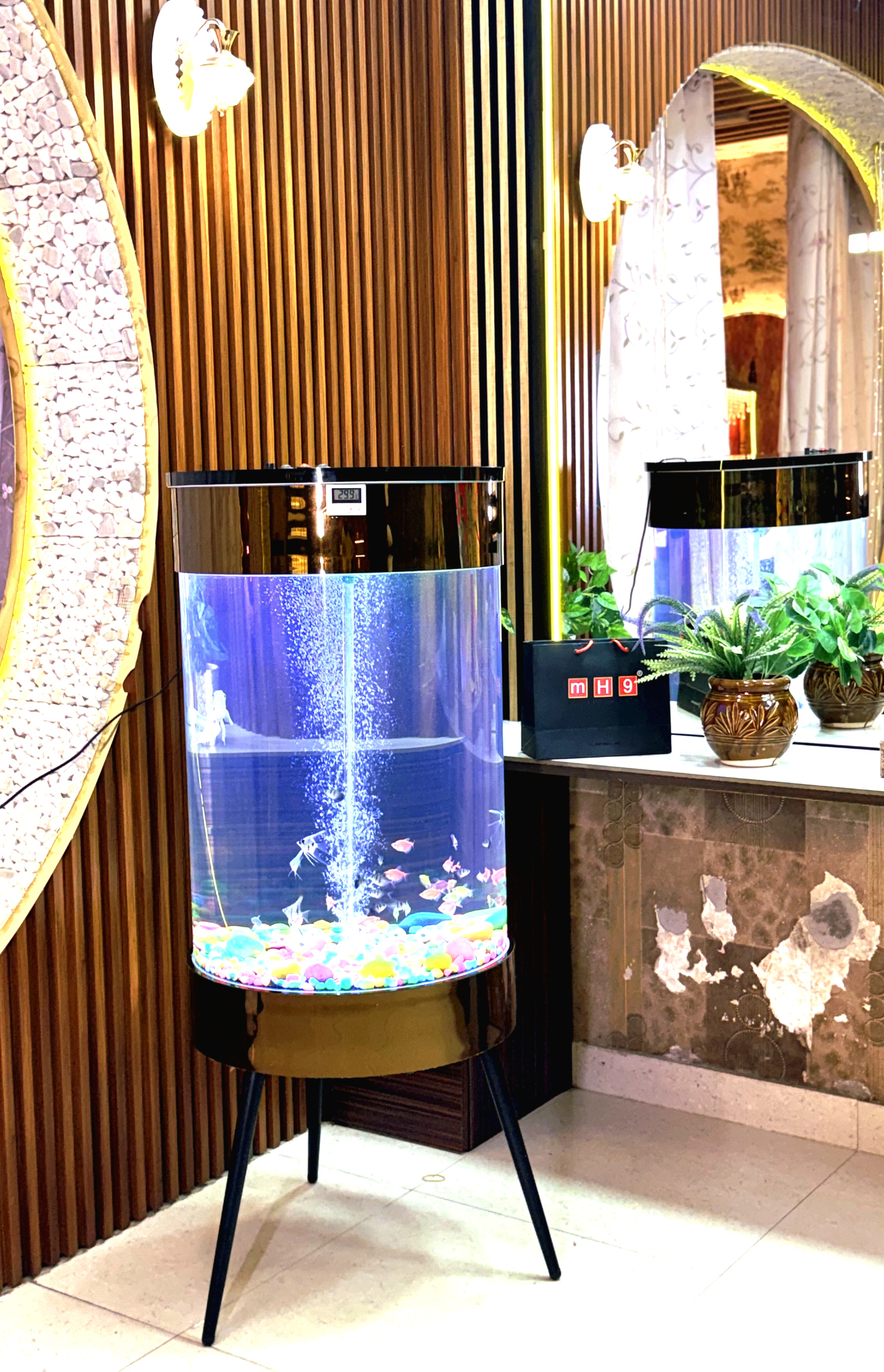 150 L Milky White